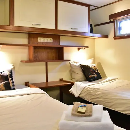 Unique Hotelboat Botel Lena Maria Amsterdam Exterior photo